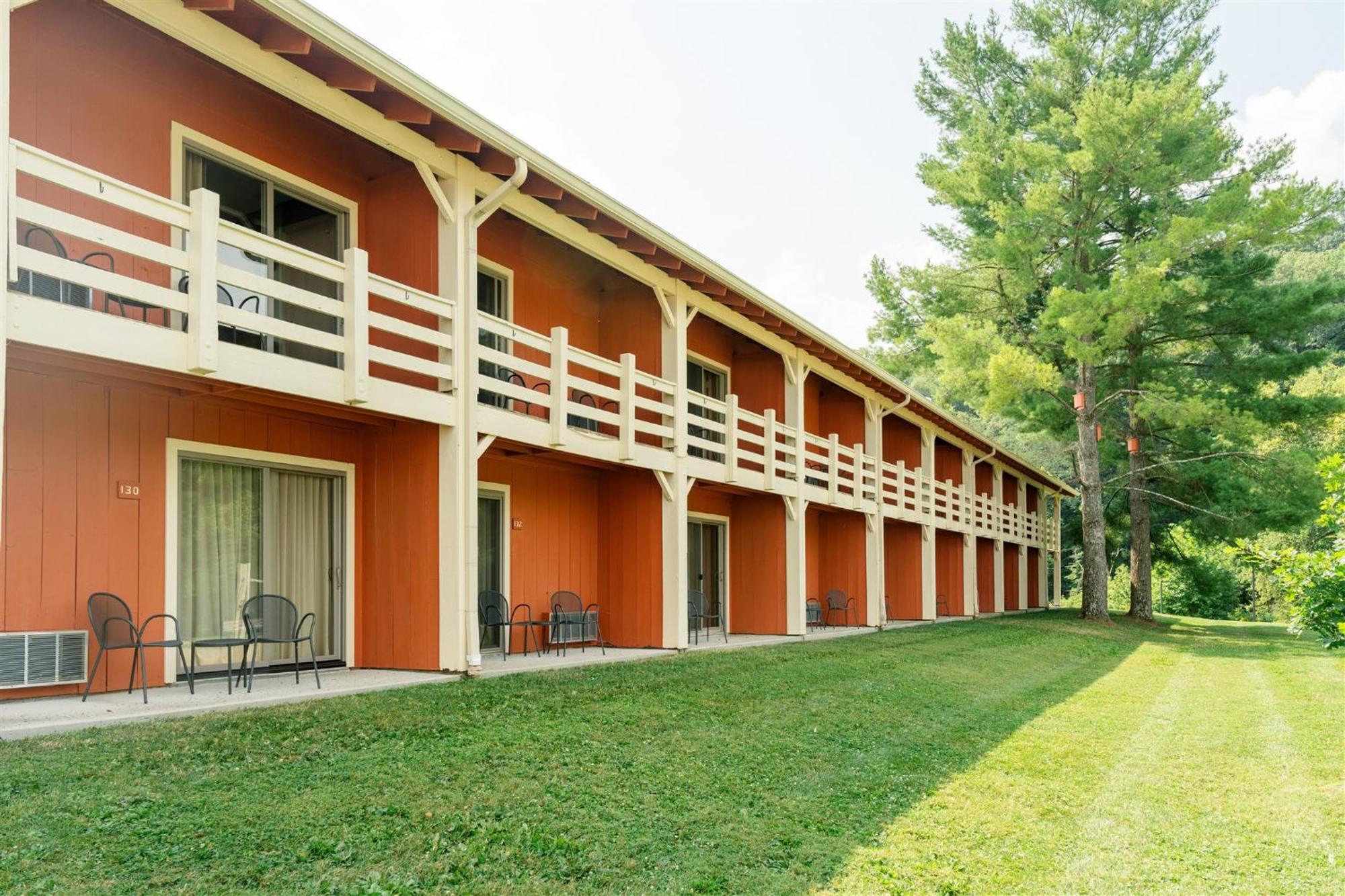 Brown County Inn Нэшвилл Экстерьер фото