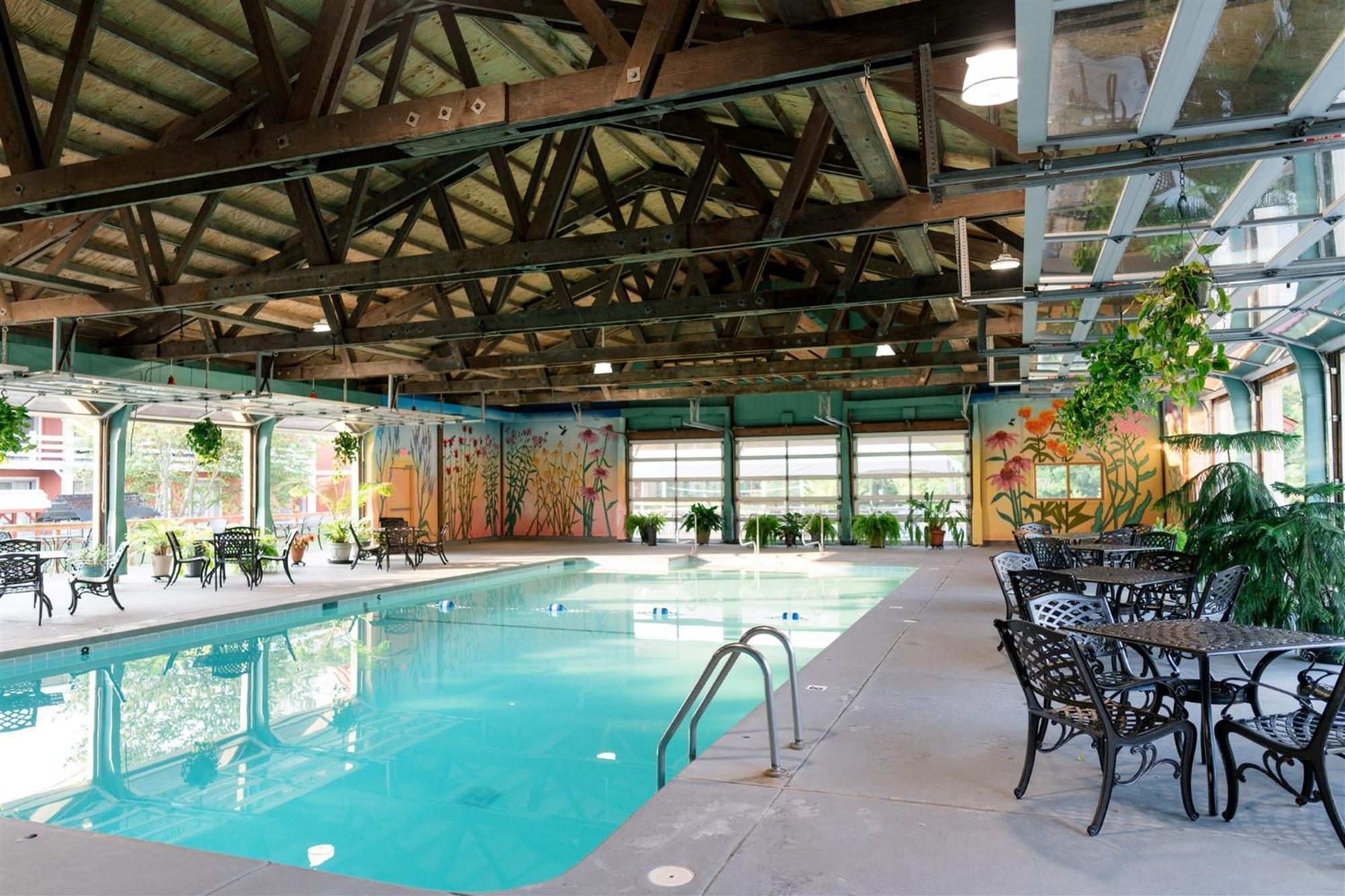 Brown County Inn Нэшвилл Экстерьер фото