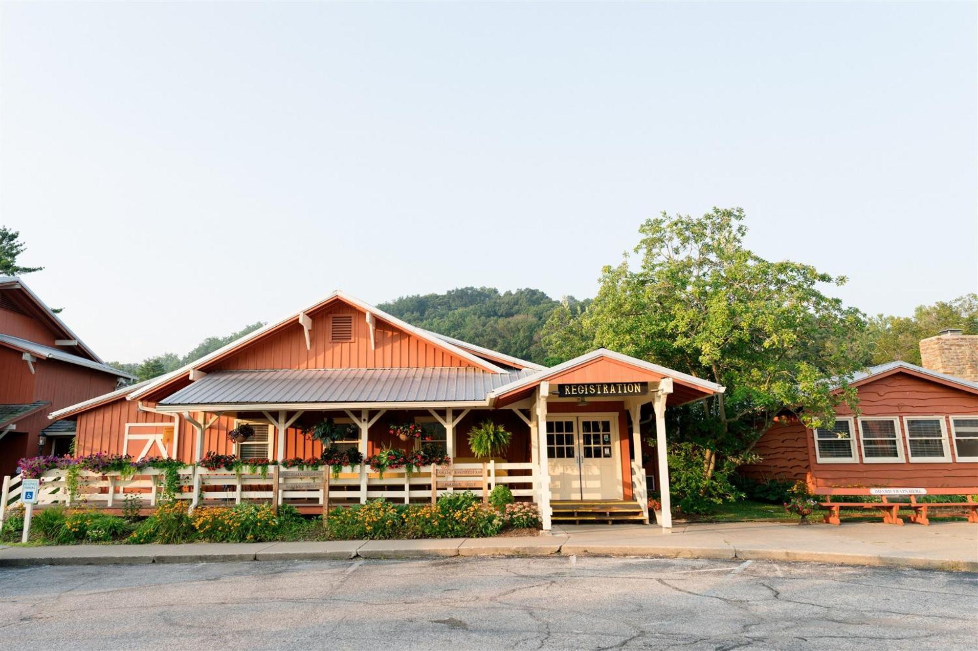 Brown County Inn Нэшвилл Экстерьер фото